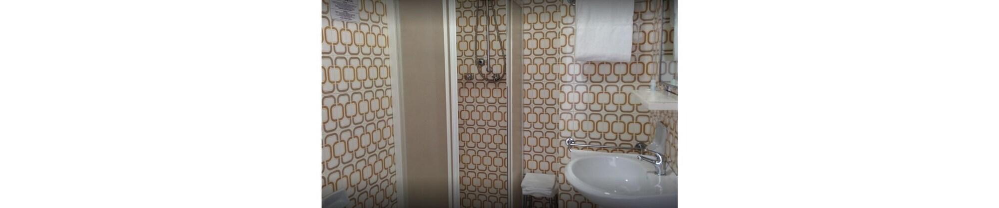 Hotel Flora Прато Экстерьер фото