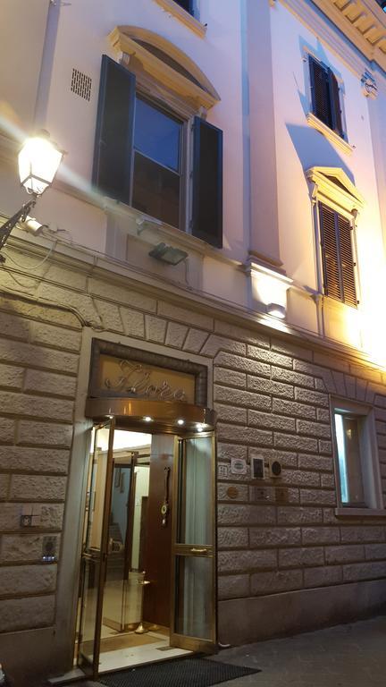 Hotel Flora Прато Экстерьер фото