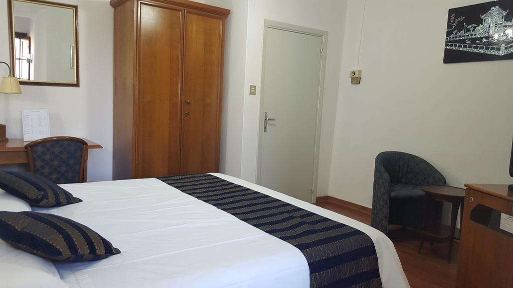 Hotel Flora Прато Экстерьер фото